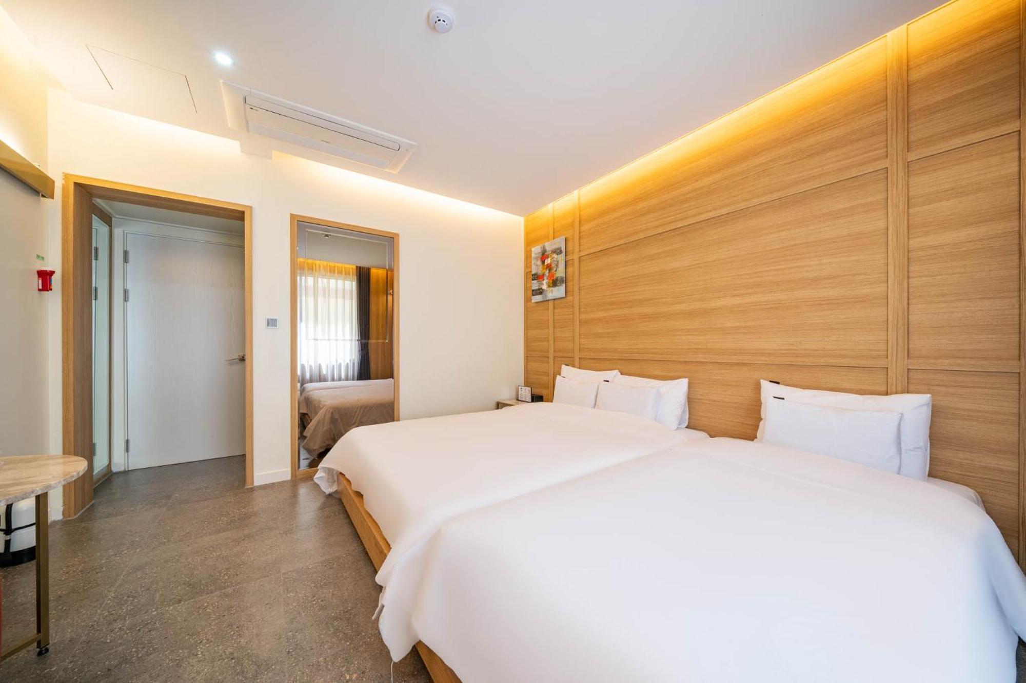 Suncheon Hound Hotel Suncheon Station Branch Exterior photo